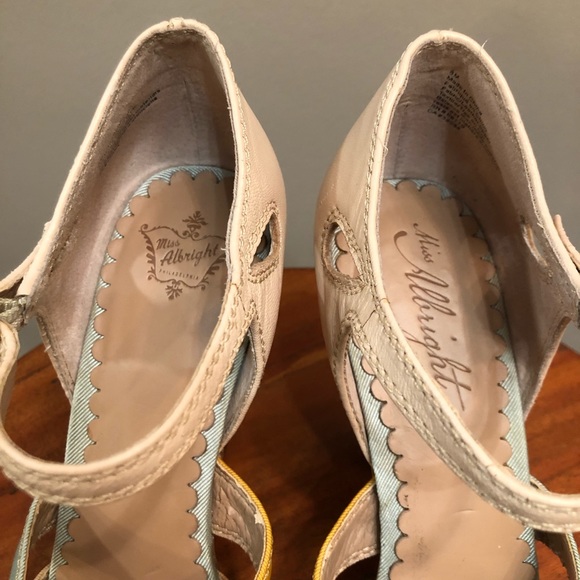 Miss Albright Size 8 retro strappy heels - Picture 7 of 16